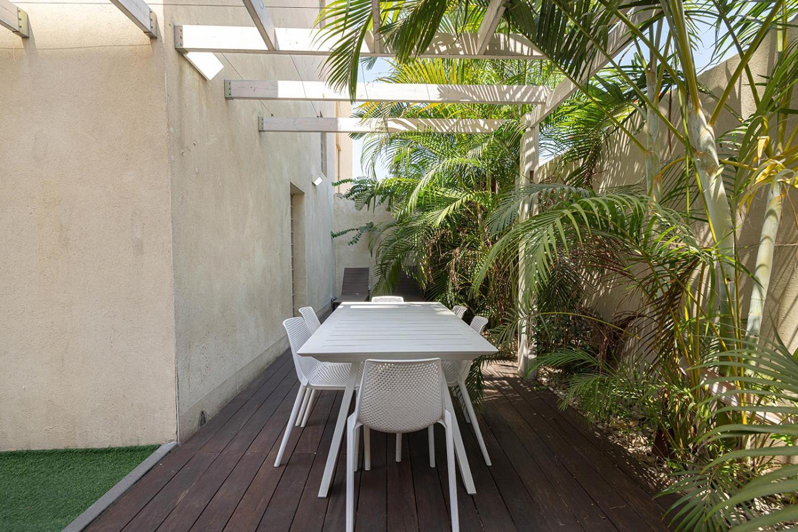 The Beach Life Complex - By Localz Group Tel Aviv Bagian luar foto