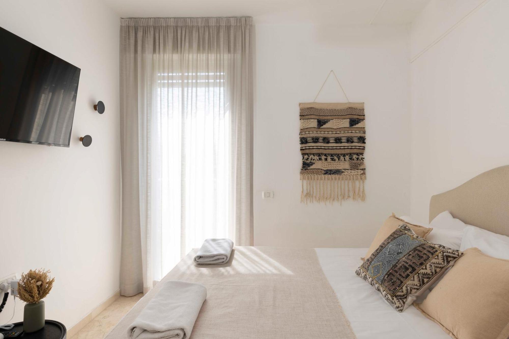The Beach Life Complex - By Localz Group Tel Aviv Bagian luar foto