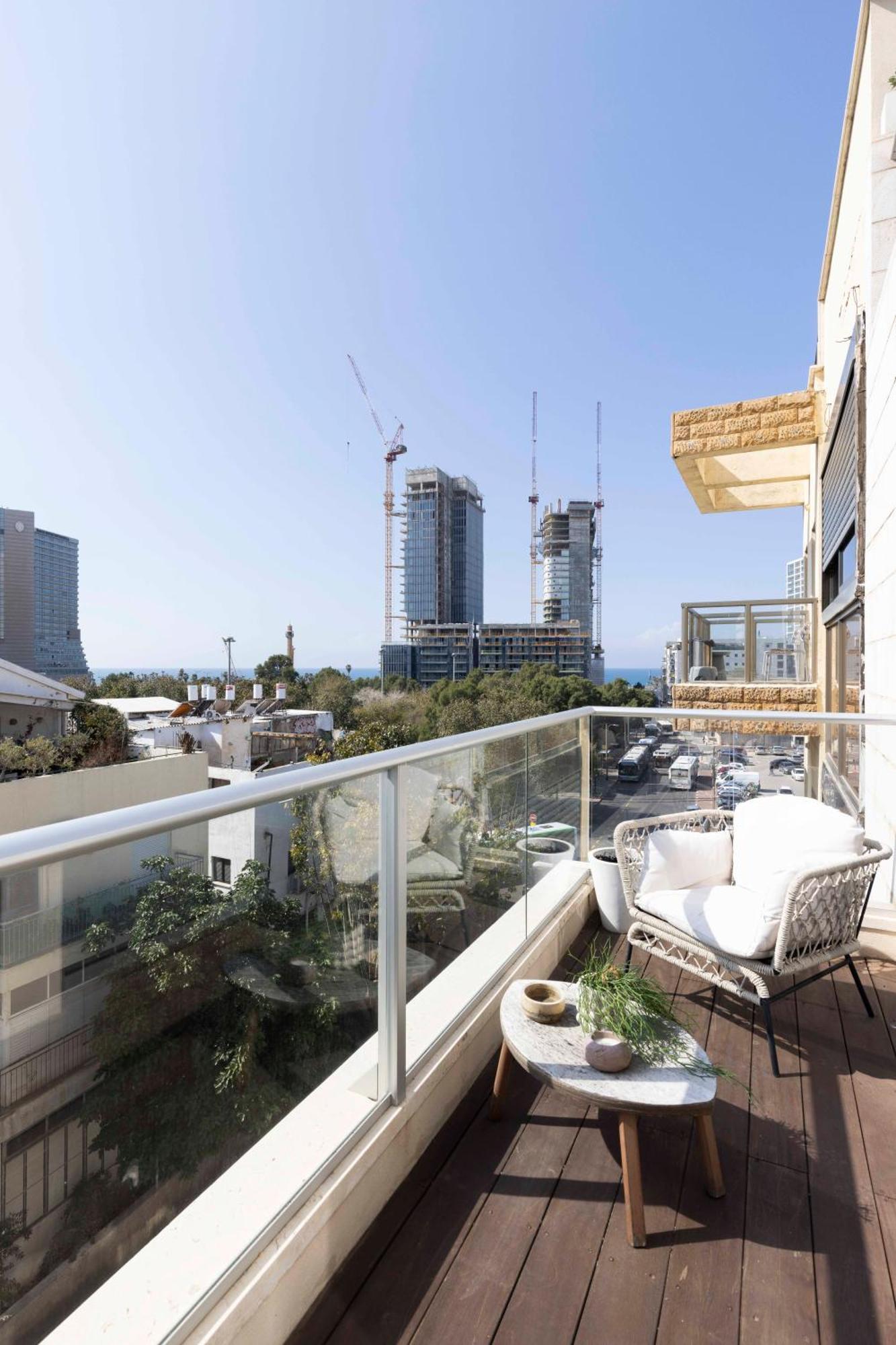 The Beach Life Complex - By Localz Group Tel Aviv Bagian luar foto