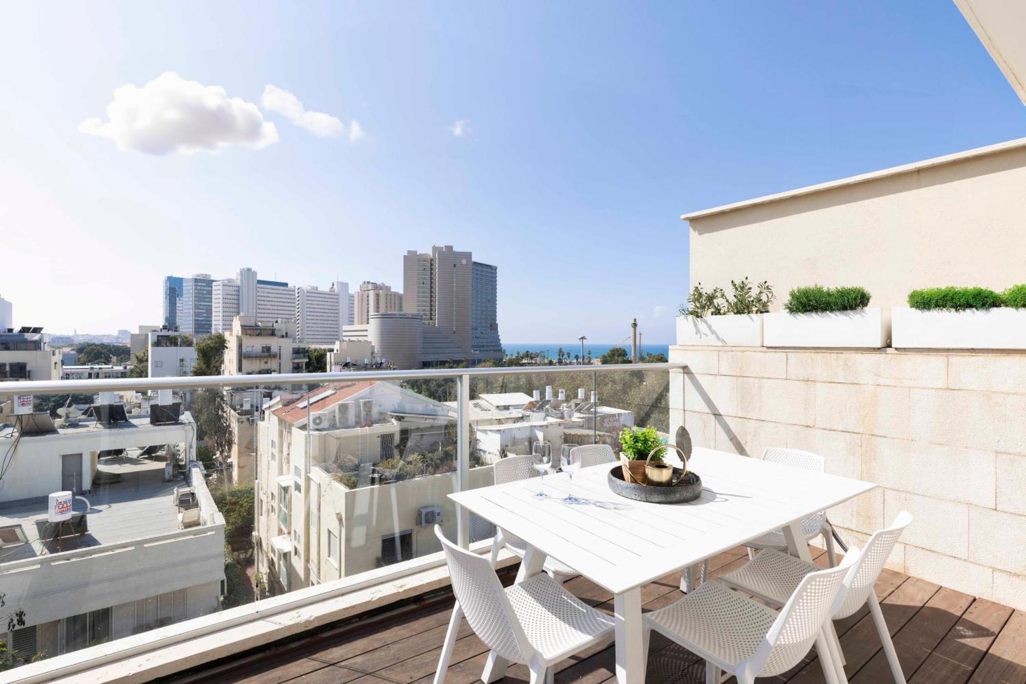 The Beach Life Complex - By Localz Group Tel Aviv Bagian luar foto