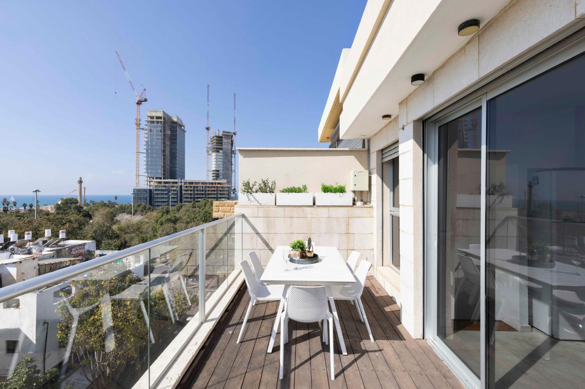 The Beach Life Complex - By Localz Group Tel Aviv Bagian luar foto