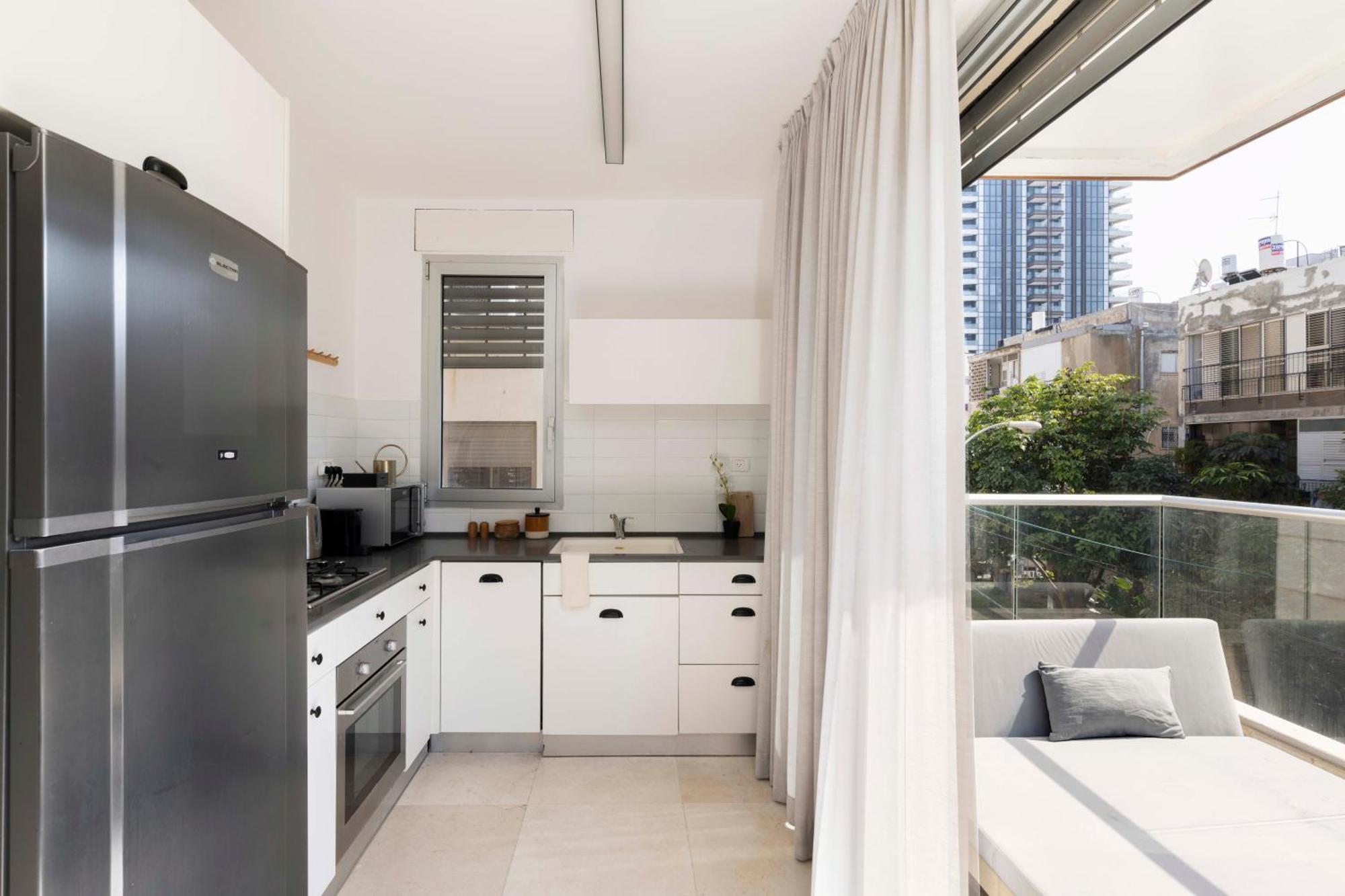 The Beach Life Complex - By Localz Group Tel Aviv Bagian luar foto