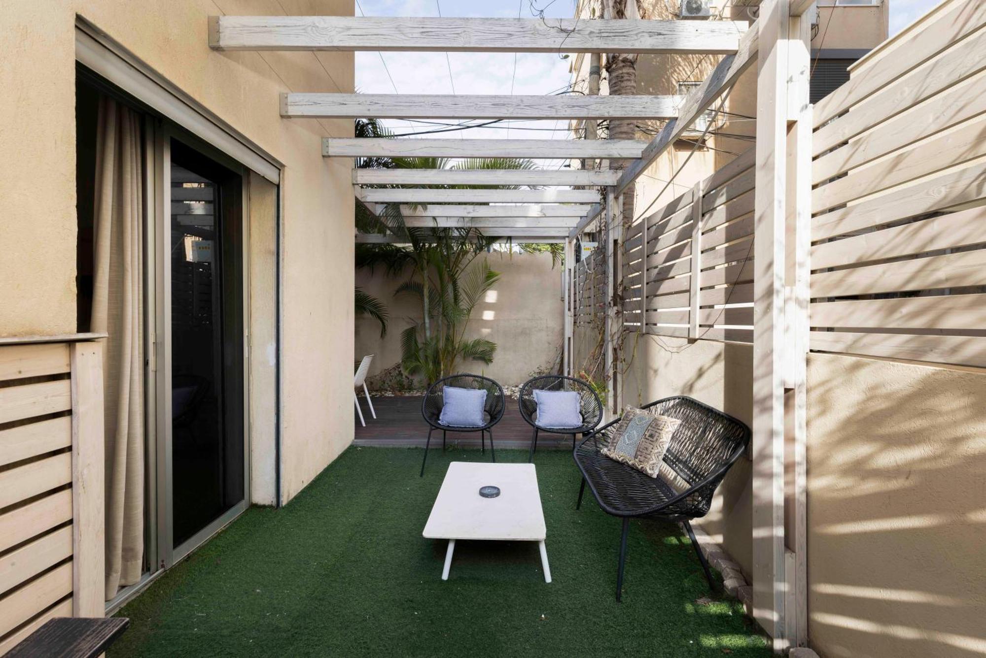 The Beach Life Complex - By Localz Group Tel Aviv Bagian luar foto