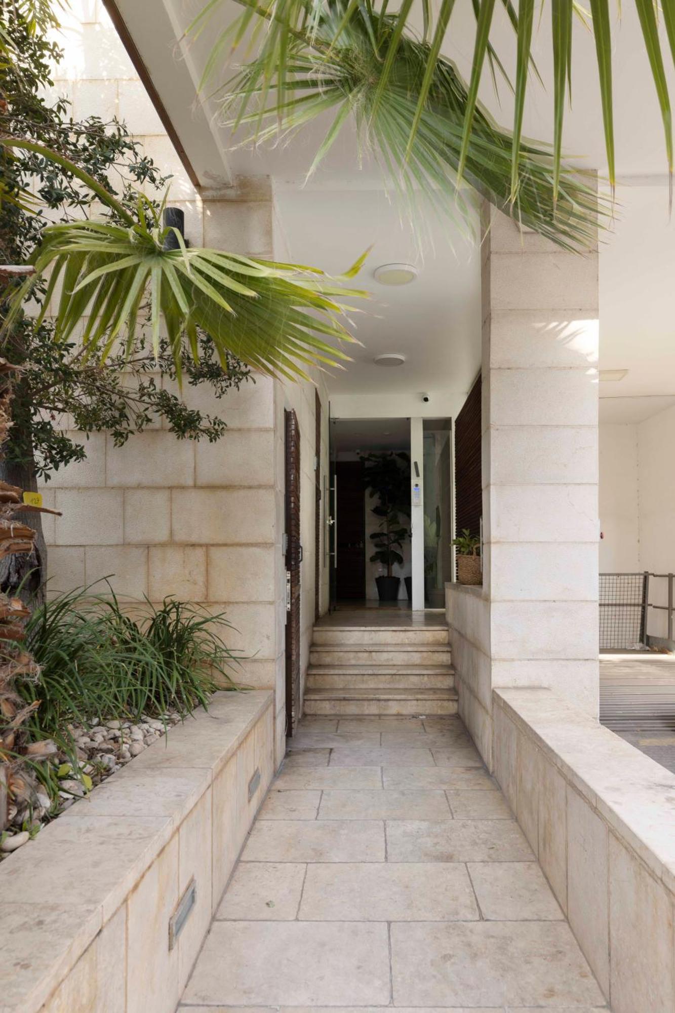 The Beach Life Complex - By Localz Group Tel Aviv Bagian luar foto
